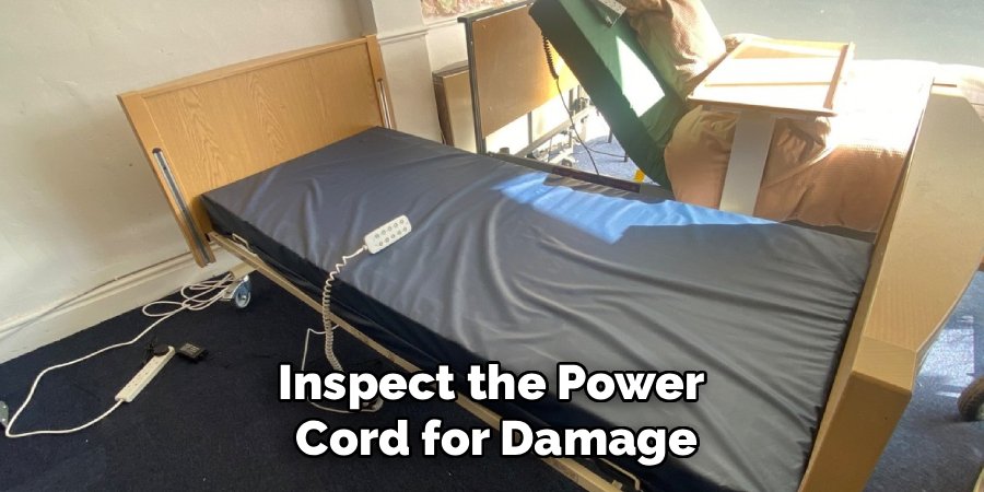 Inspect the Power 
Cord for Damage