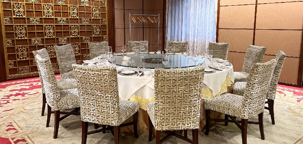 How to Decorate Lazy Susan on Dining Table