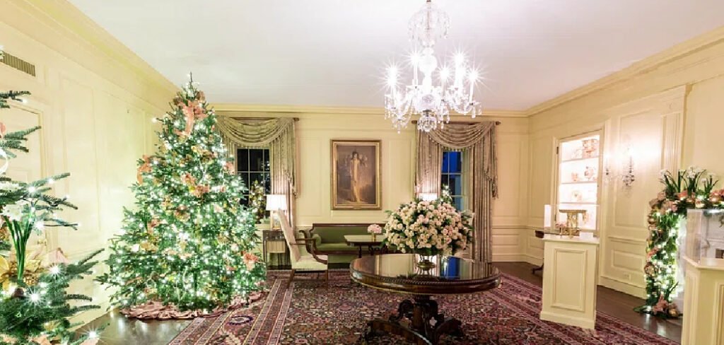 How to Decorate Shelves for Christmas