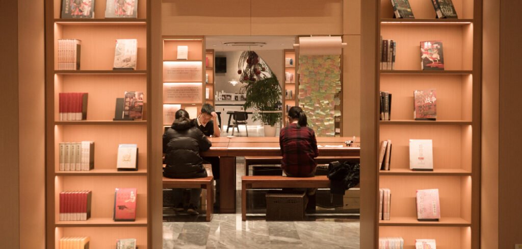 How to Stage a Bookshelf