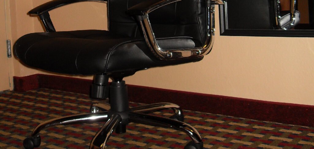 How to Stop a Chair From Swiveling