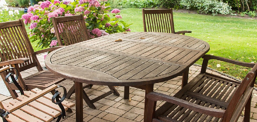 How to Treat Teak Garden Furniture