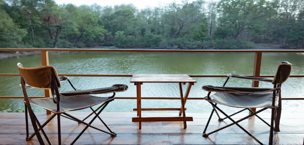 How to clean folding chairs