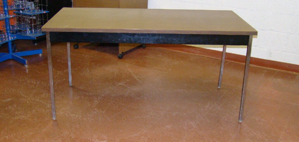 How to Attach a Wood Table Top to a Metal Frame