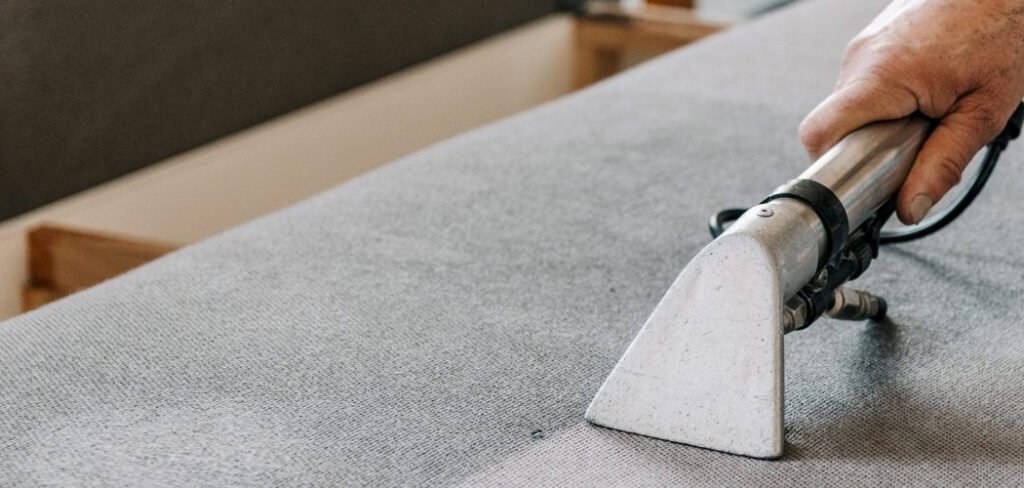 How to Dispose of Furniture With Bed Bugs