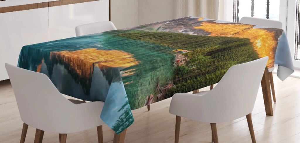 How to Dry Polyester Tablecloths