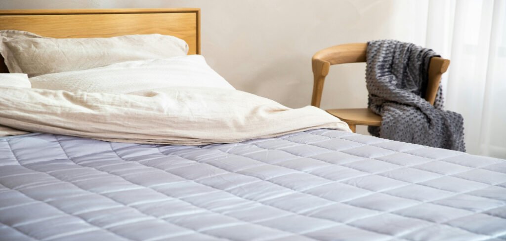 How to Make a Comfortable Bed Without a Mattress