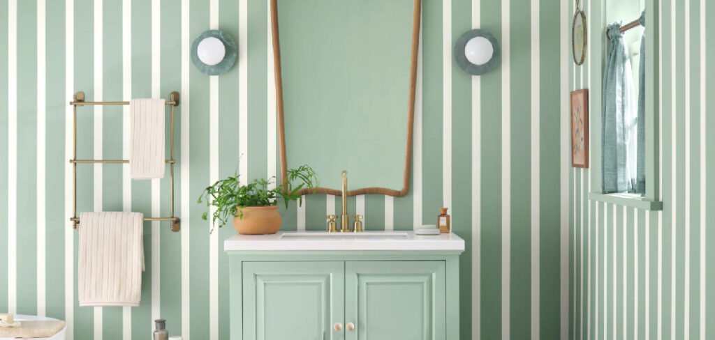 How to Paint Stripes on Furniture