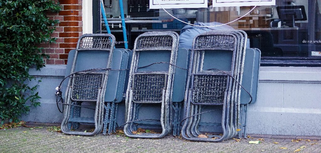 How to Store Folding Chairs in a Garage