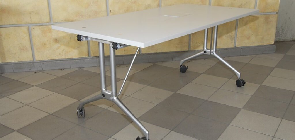 How to Unlock Folding Table