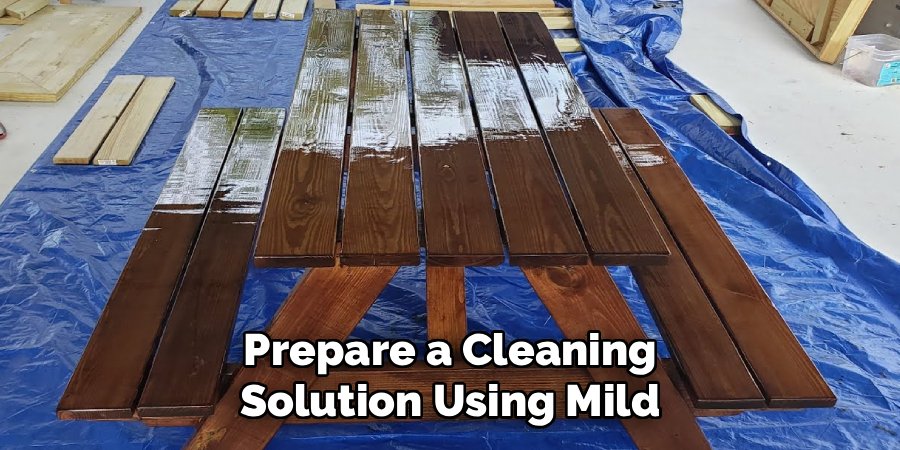 Prepare a Cleaning Solution Using Mild